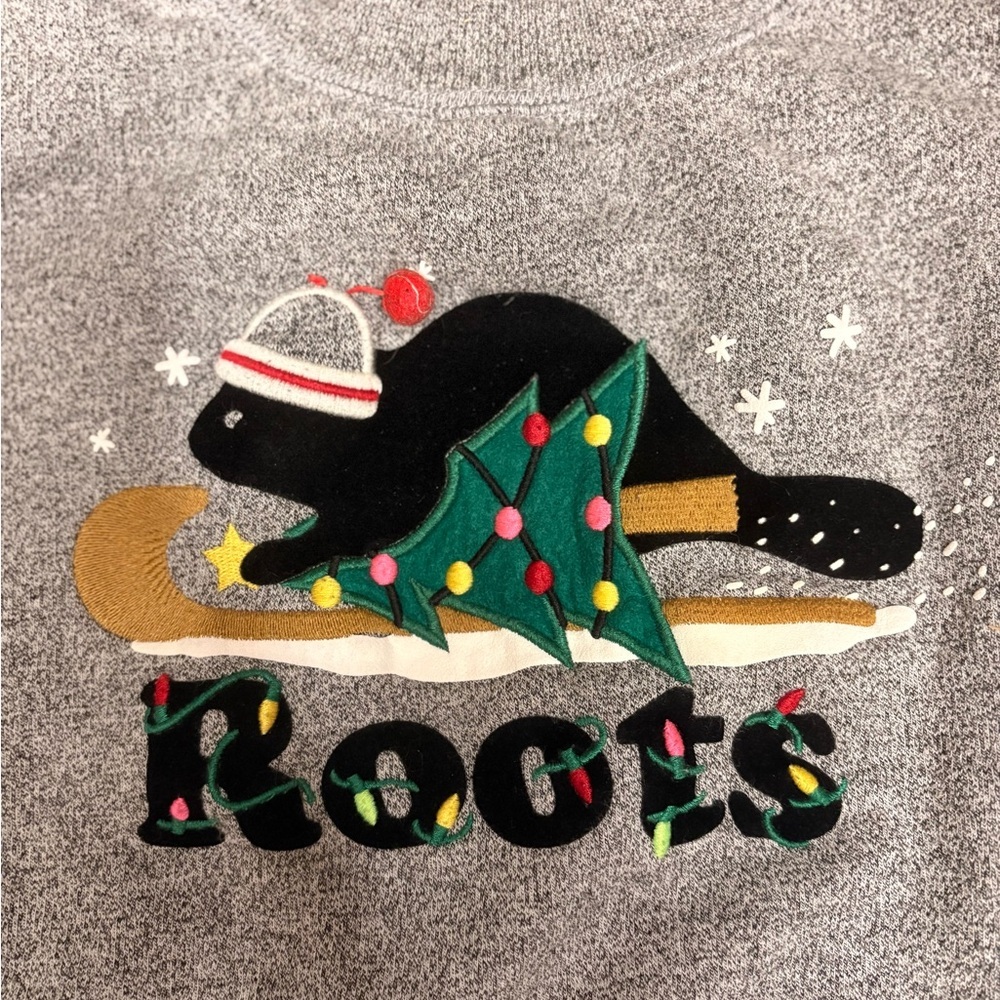 Roots Gray Holiday Graphic Crewneck Sweater - Picture 2 of 4